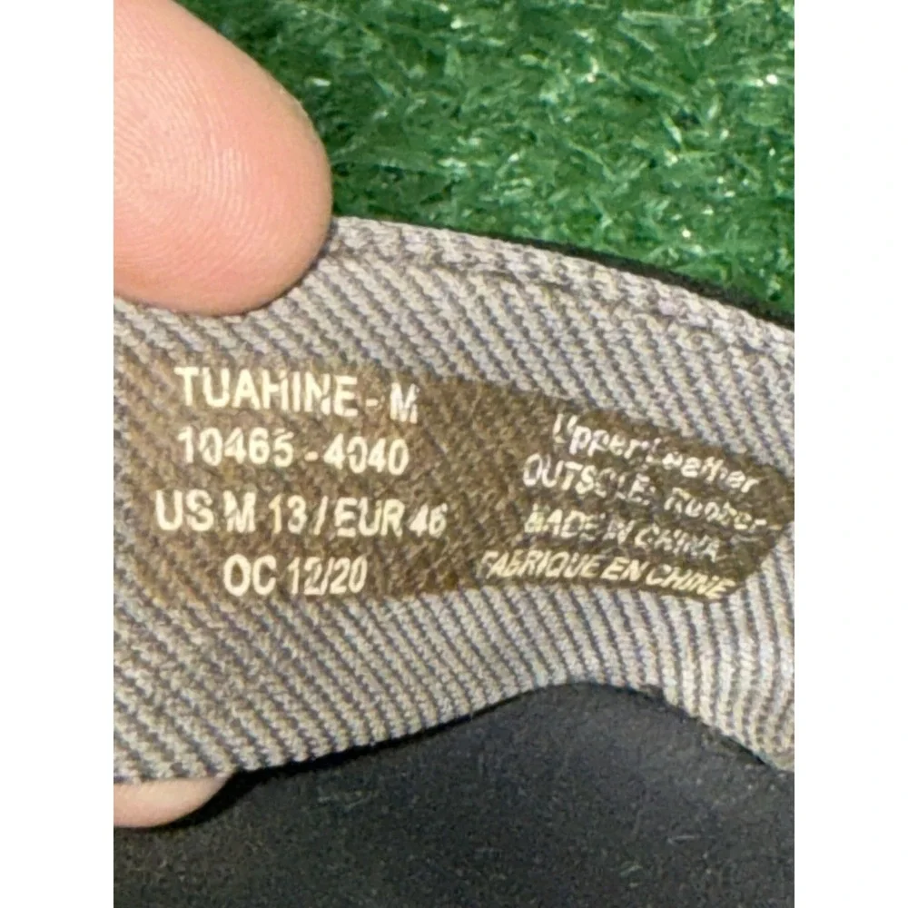 OluKai Tuahine Mens Size 13 Leather Black Beach Flip Flops Sandals Thong Slip On - Picture 8 of 8